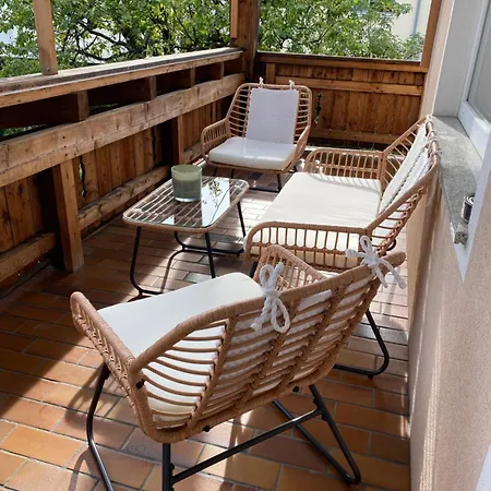 Art - Tirol With Balcony & Free Parking