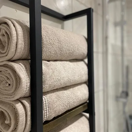 Art - Tirol With Balcony & Free Parking Apartment