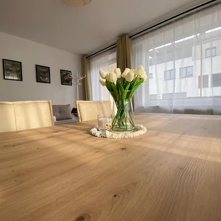 Art - Tirol With Balcony & Free Parking Brixlegg