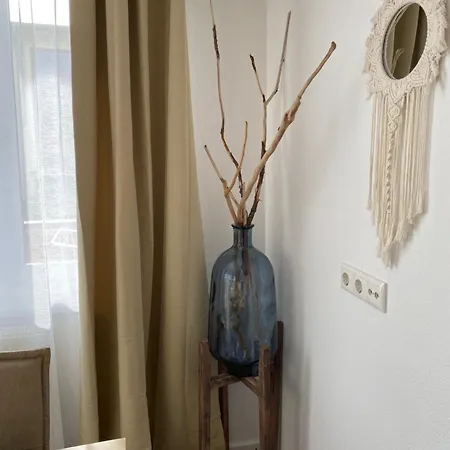 Art - Tirol With Balcony & Free Parking Brixlegg