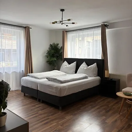 Art - Tirol With Balcony & Free Parking Apartment *